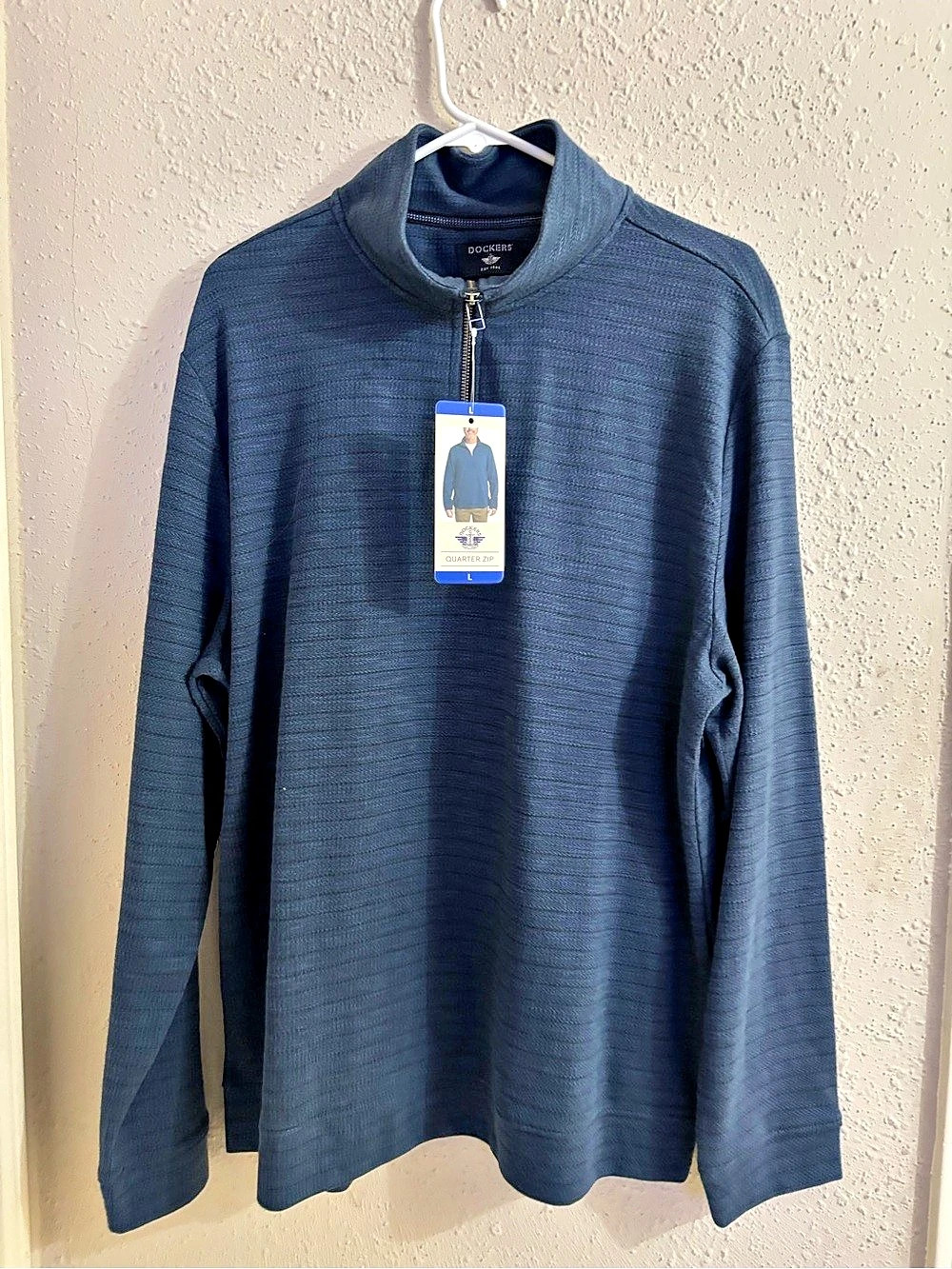 Dockers Quarter Zip Blue Large NWT